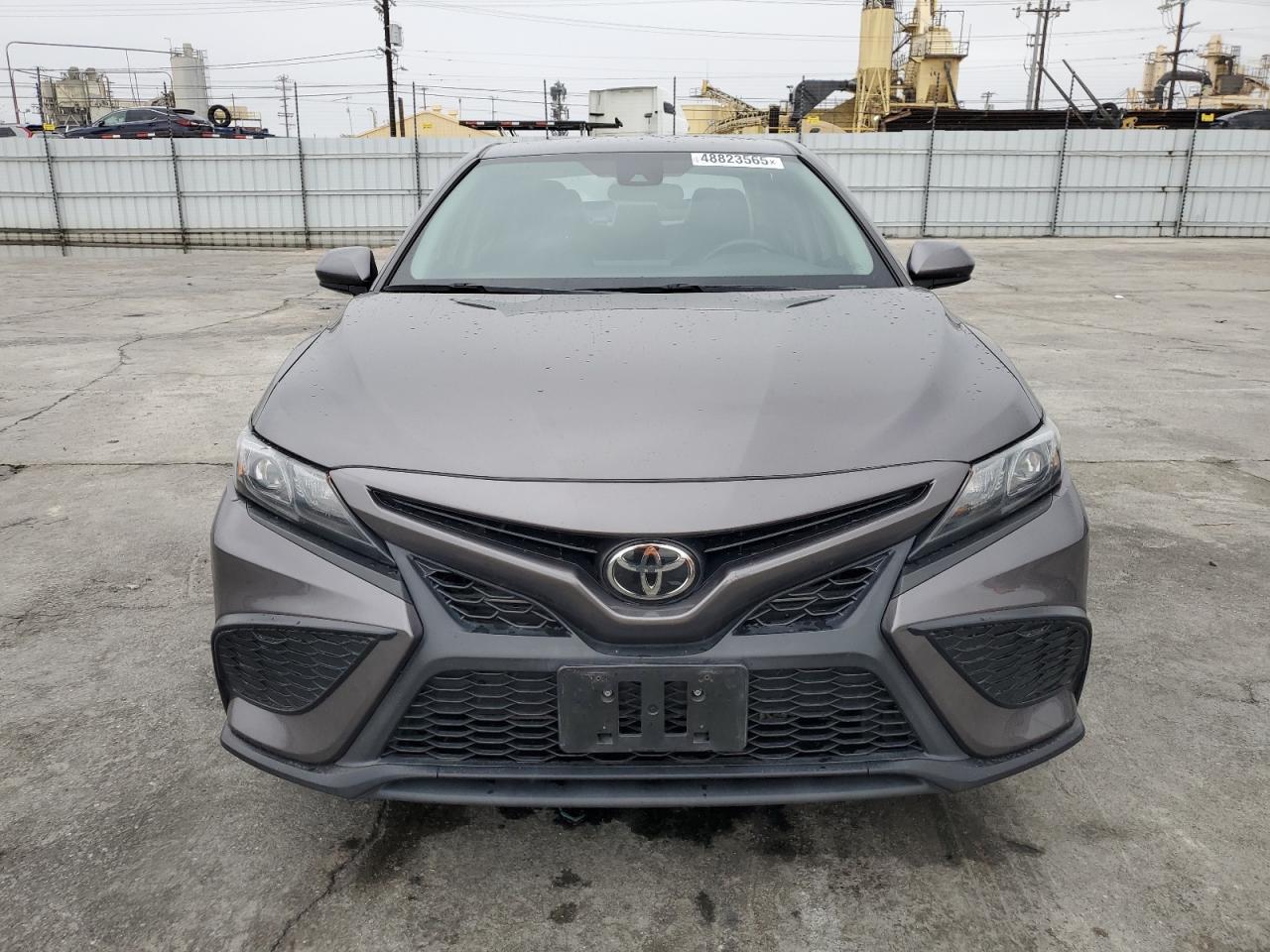 2021 TOYOTA CAMRY SE - Image 5