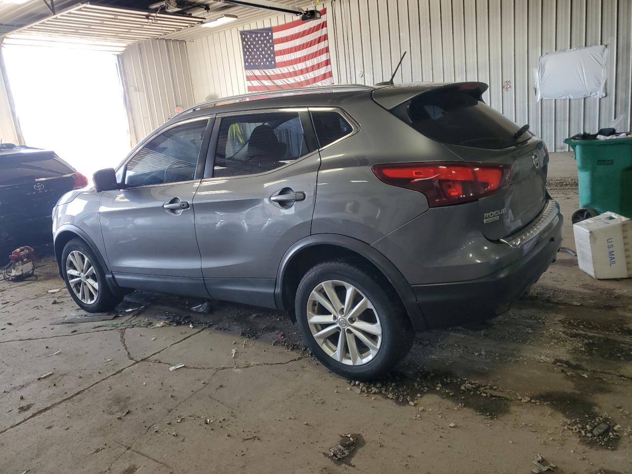 2017 NISSAN ROGUE SPOR - Фото 2