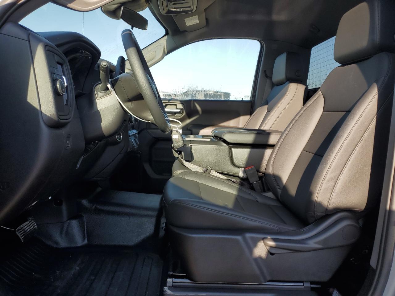 2024 CHEVROLET SILVERADO - Фото 7