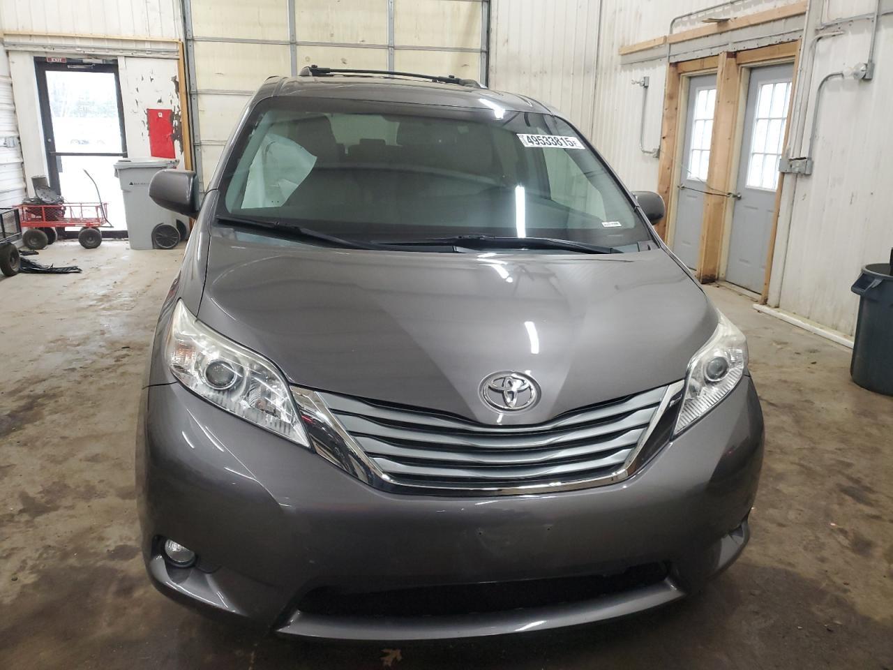 2015 TOYOTA SIENNA XLE - Фото 5