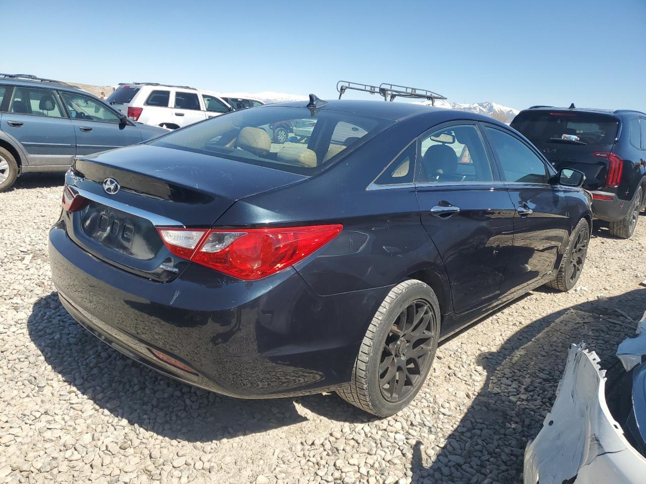 2011 HYUNDAI SONATA SE - Image 3