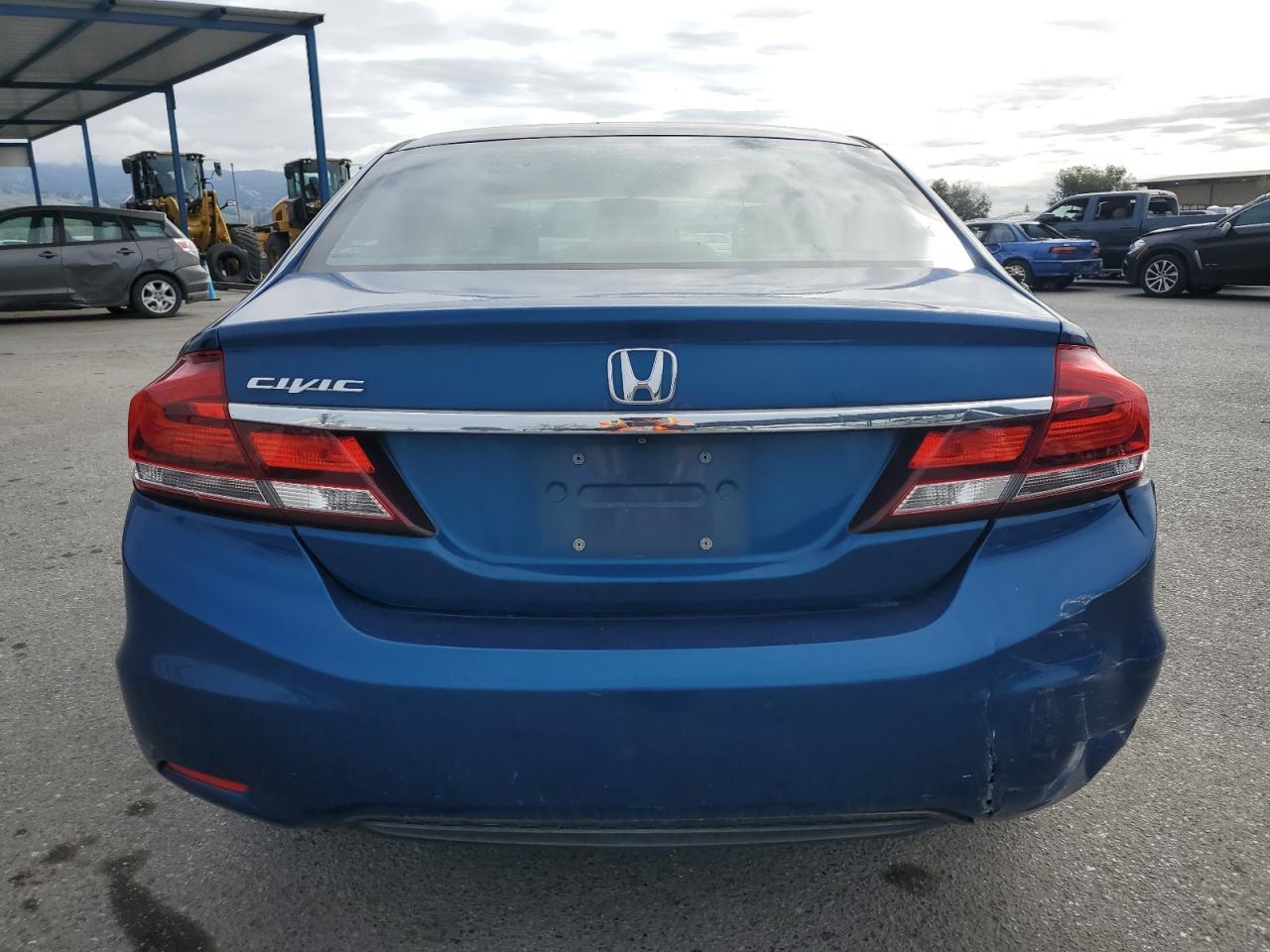 2015 HONDA CIVIC LX - Image 6