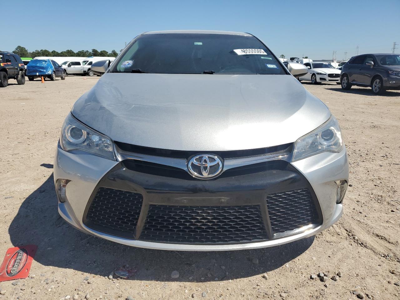 2015 TOYOTA CAMRY LE - Image 5