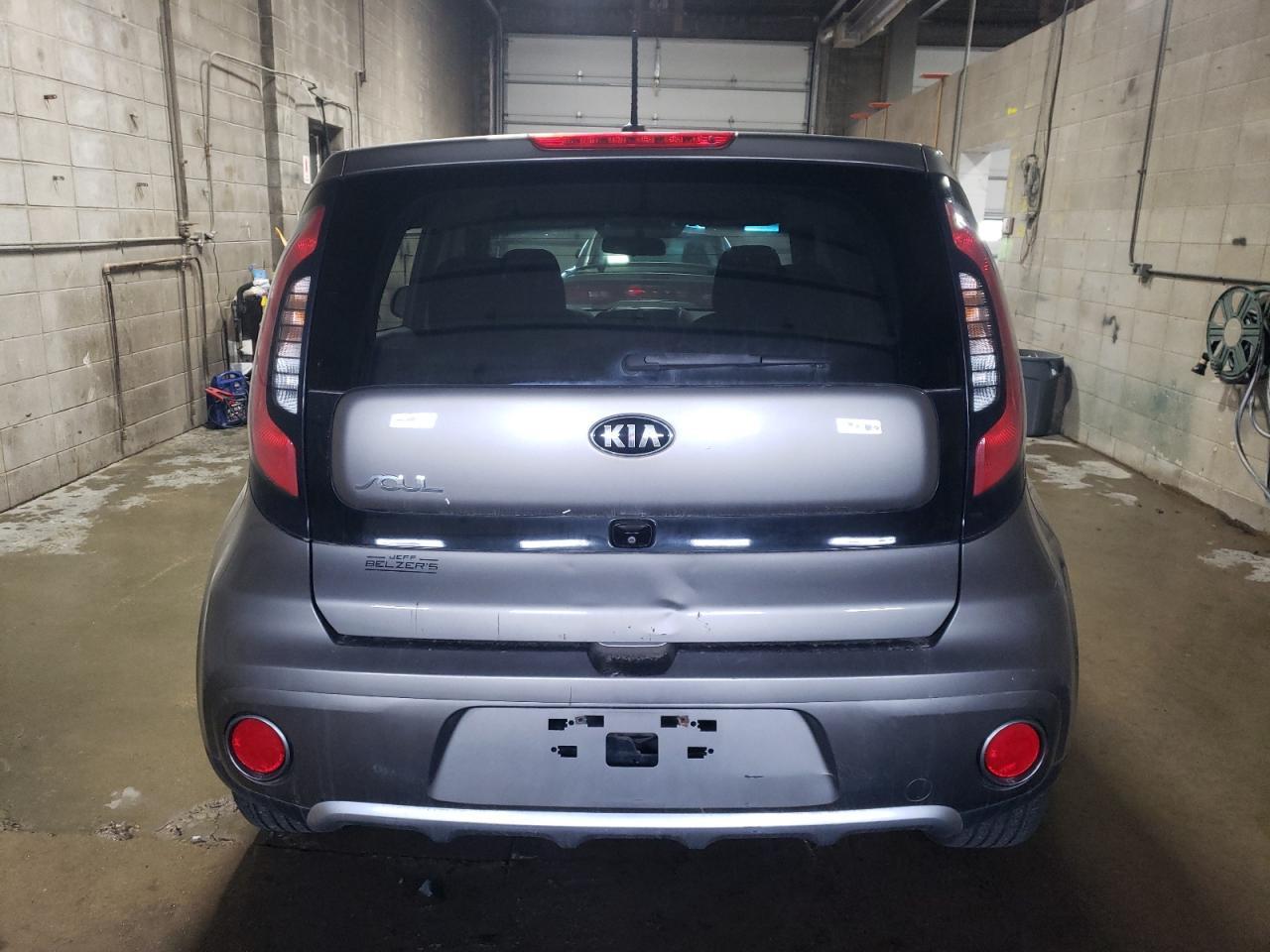 2017 KIA SOUL + - Image 6