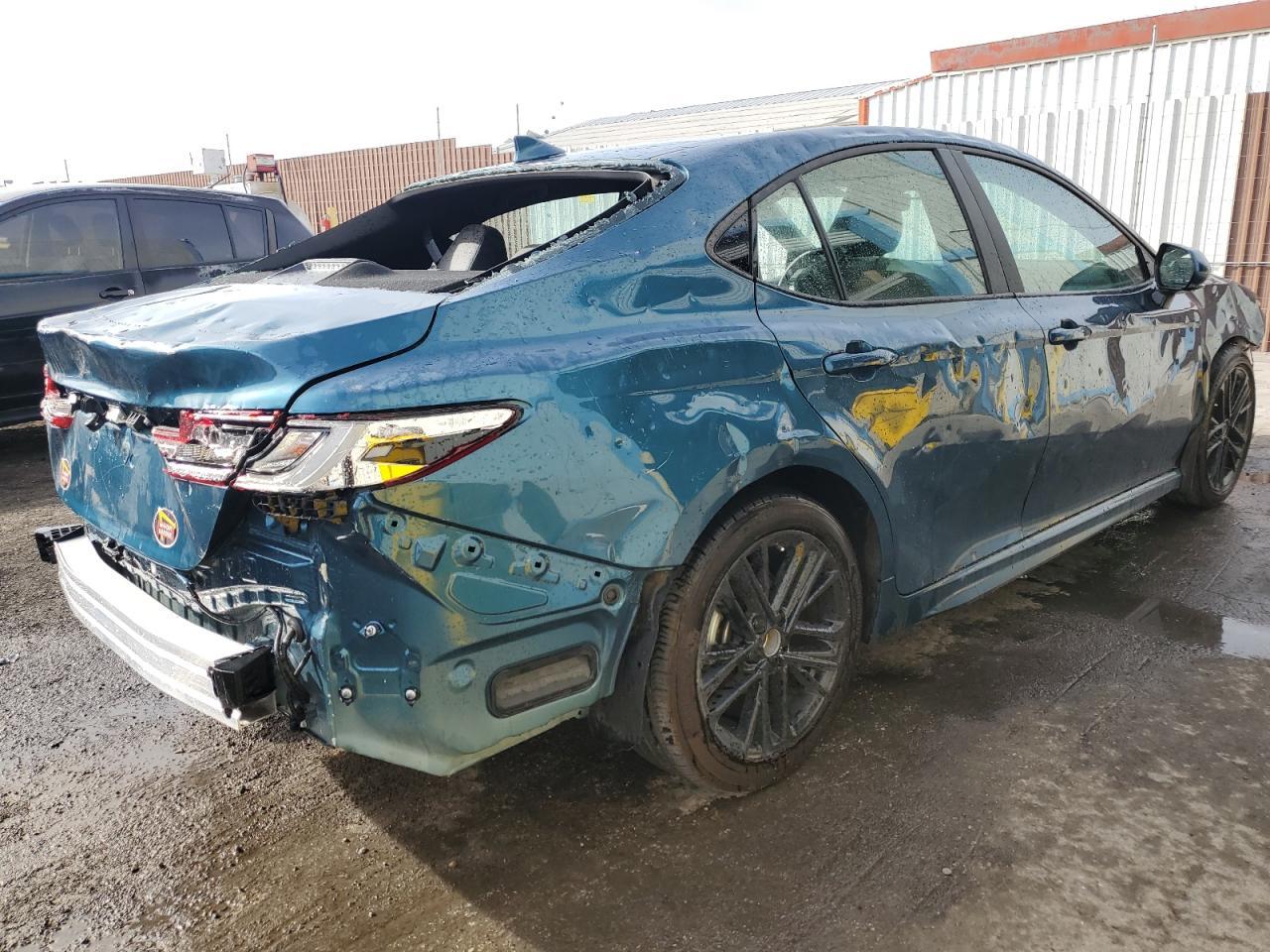 2025 TOYOTA CAMRY XSE - Фото 3