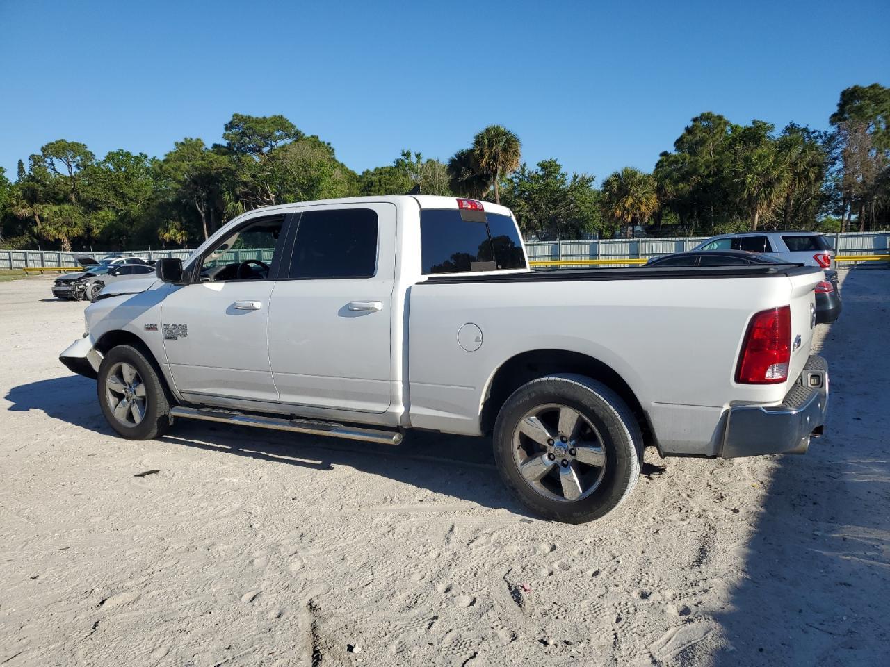2019 RAM 1500 CLASS - Image 2