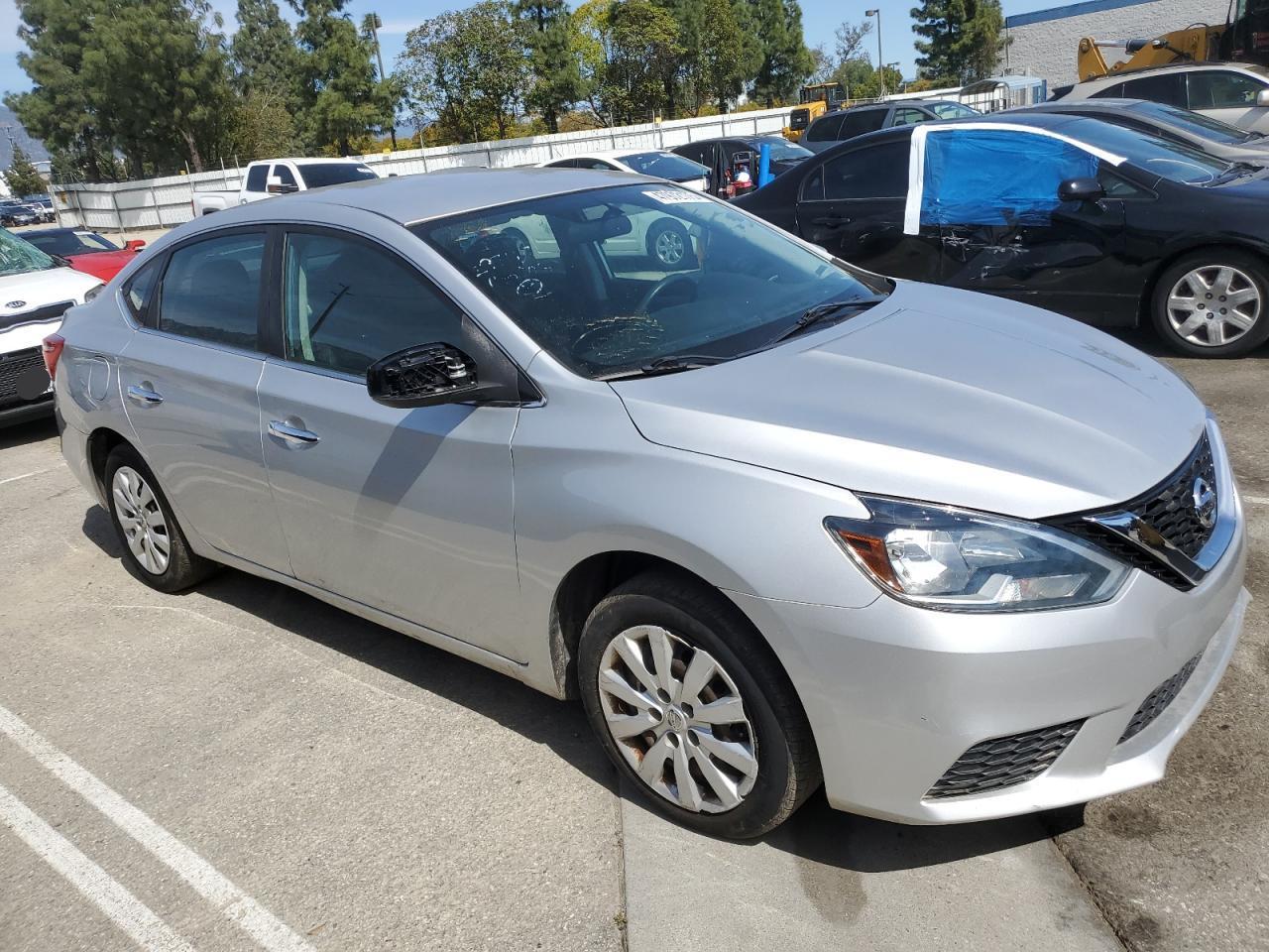 2018 NISSAN SENTRA S - Фото 4