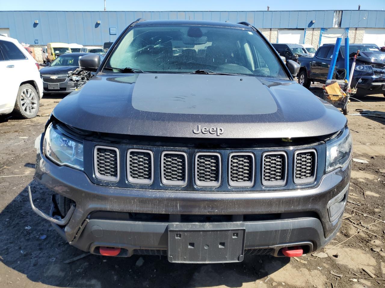 2019 JEEP COMPASS TR - Фото 5