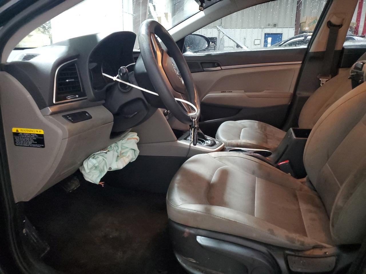 2018 HYUNDAI ELANTRA SE - Фото 7