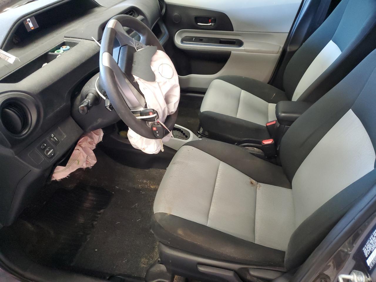 2013 TOYOTA PRIUS C - Image 7