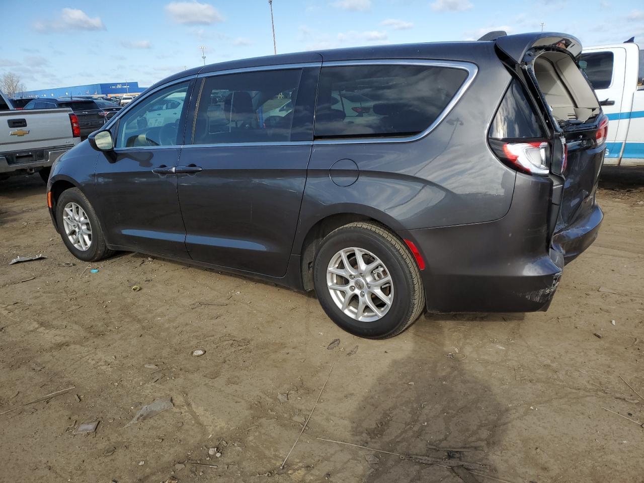 2022 CHRYSLER VOYAGER LX - Фото 2