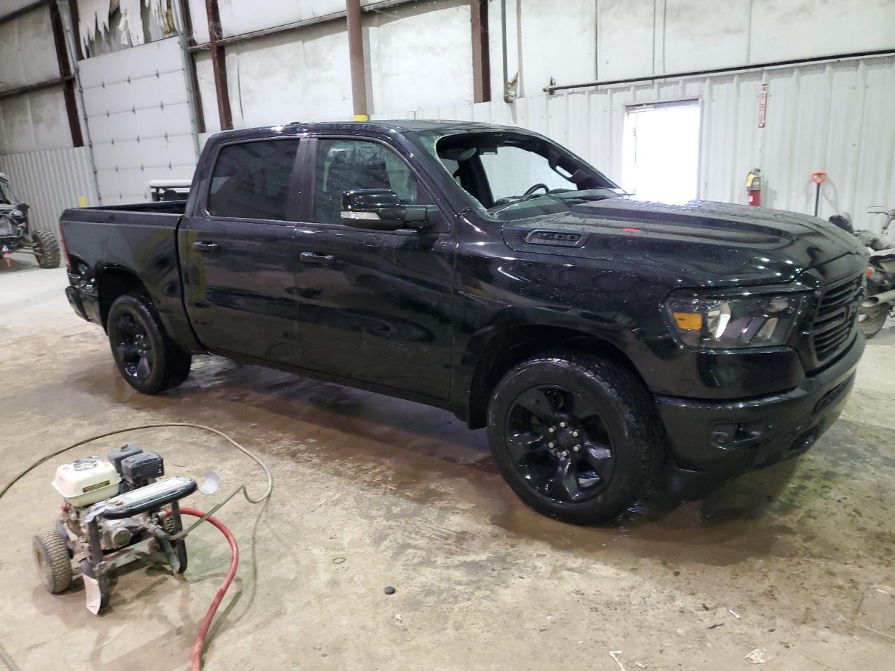 2019 RAM 1500 BIG H - Фото 4