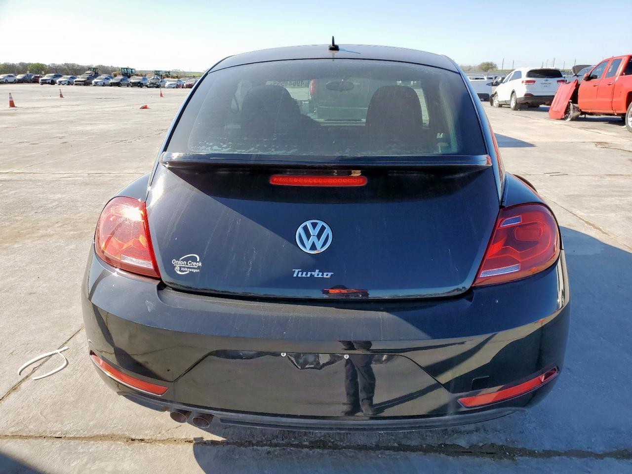 2019 VOLKSWAGEN BEETLE S - Image 6