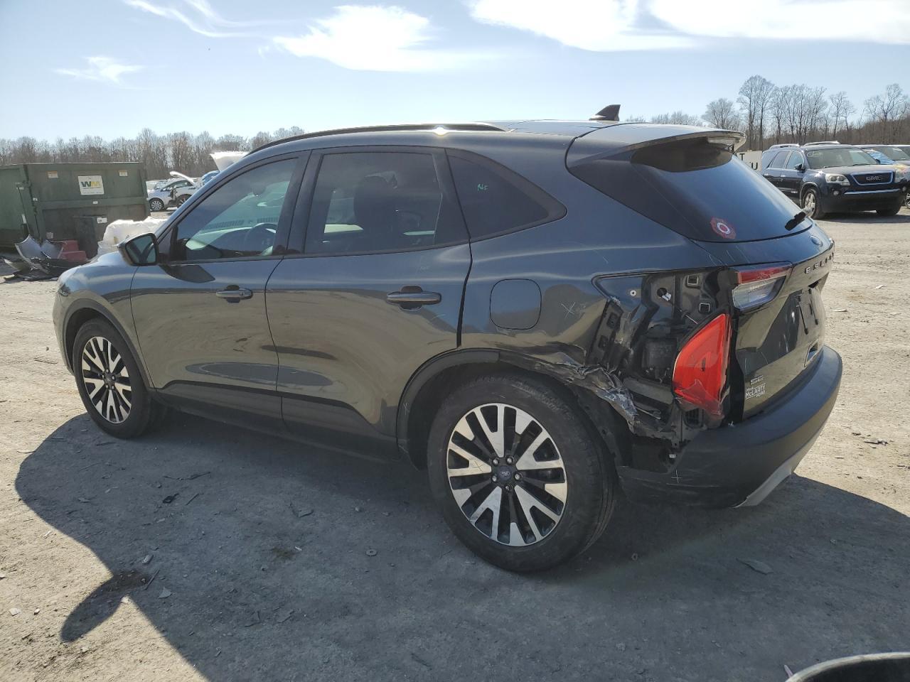 2020 FORD ESCAPE SE - Image 2