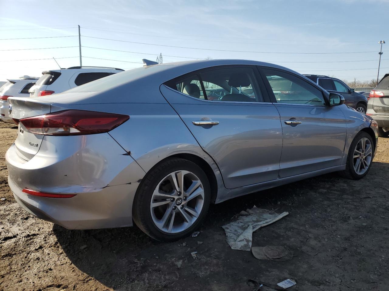 2017 HYUNDAI ELANTRA SE - Фото 3
