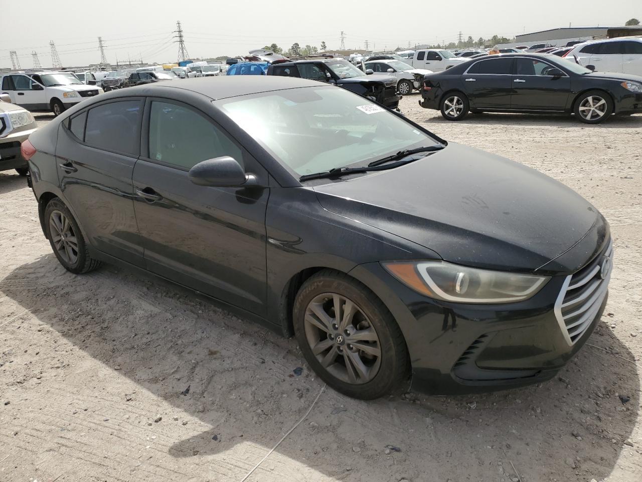 2018 HYUNDAI ELANTRA SE - Image 4