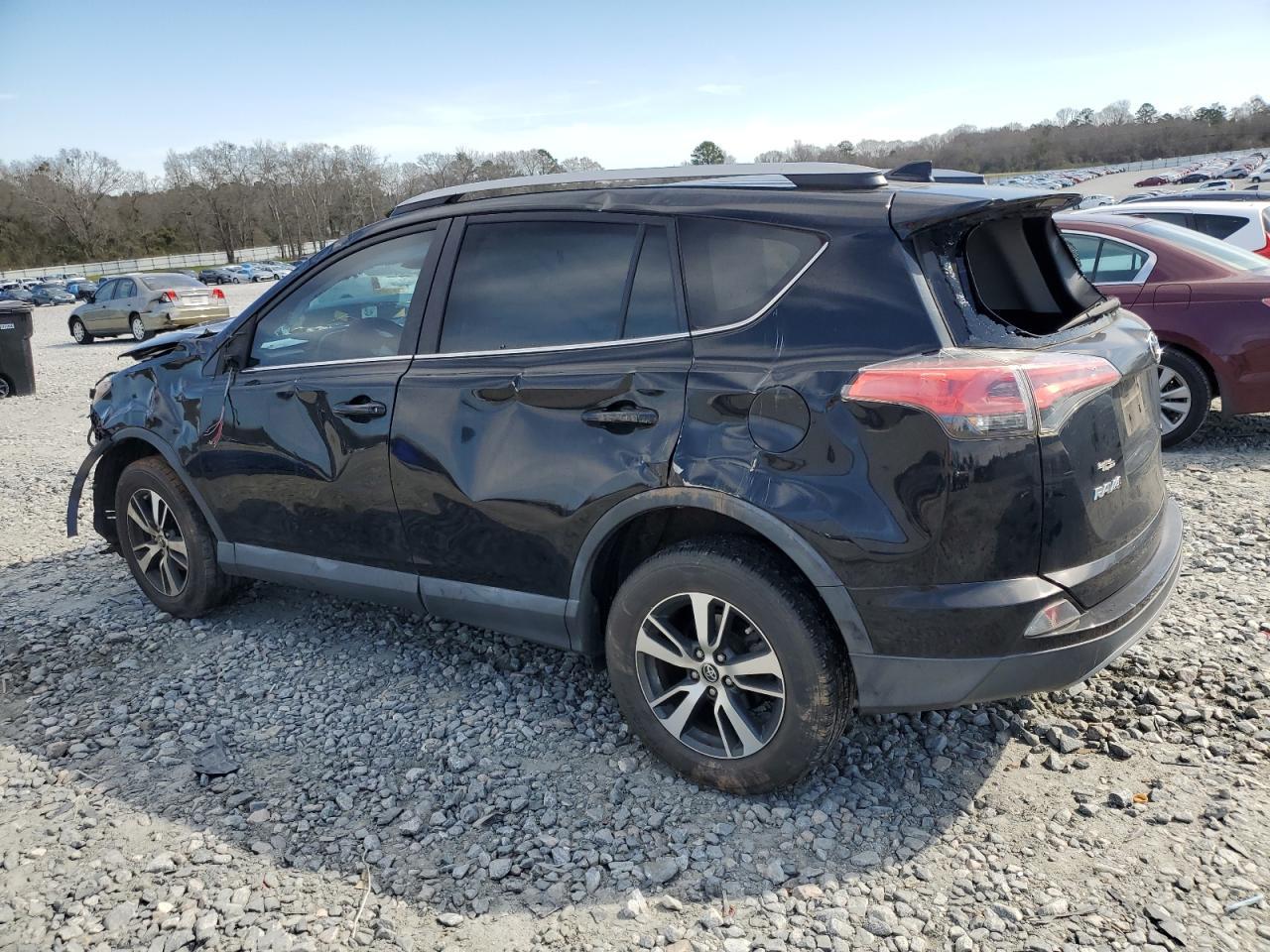 2017 TOYOTA RAV4 XLE - Фото 2