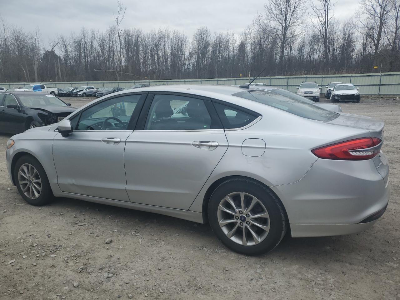 2017 FORD FUSION SE - Фото 2