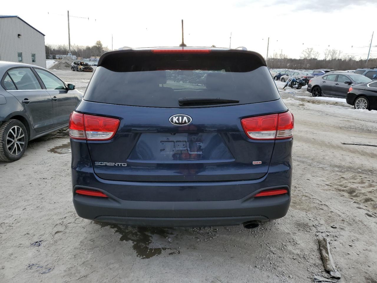2017 KIA SORENTO LX - Фото 6
