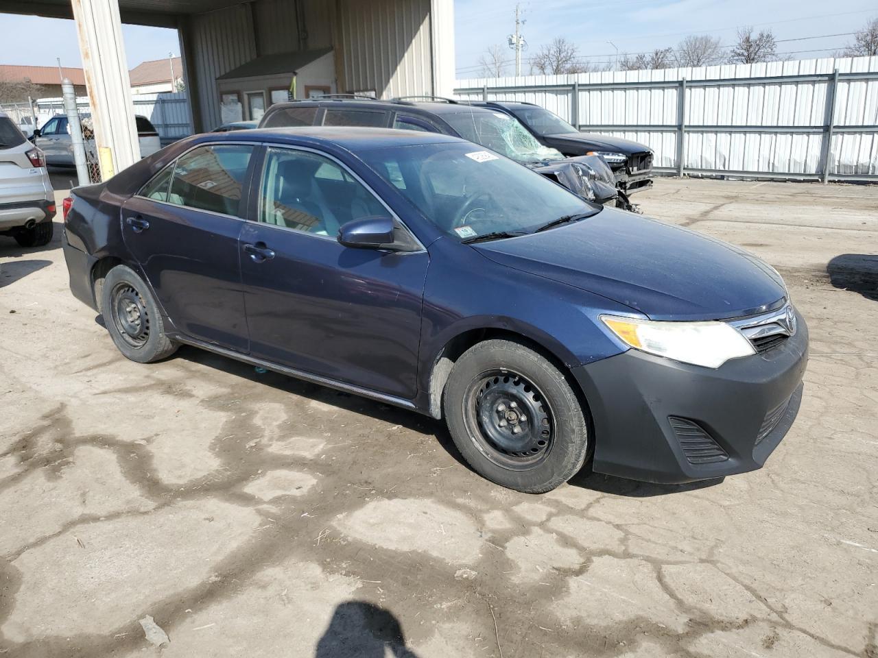 2014 TOYOTA CAMRY L - Фото 4