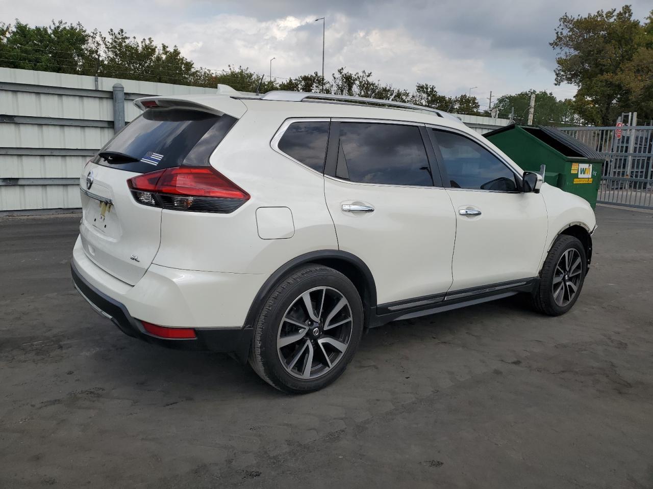 2017 NISSAN ROGUE S - Image 3