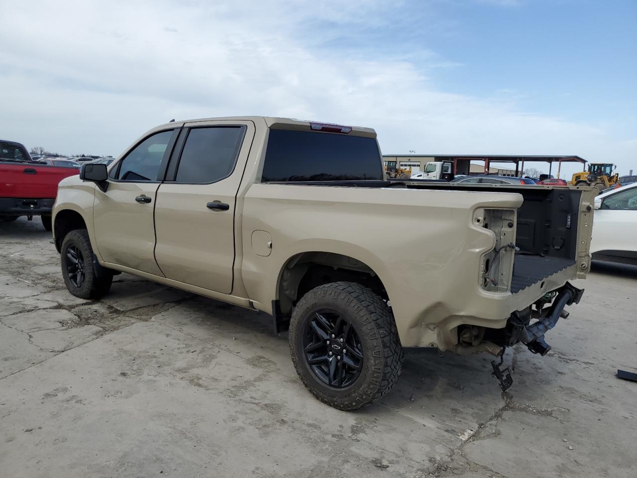 2023 CHEVROLET SILVERADO - Image 2
