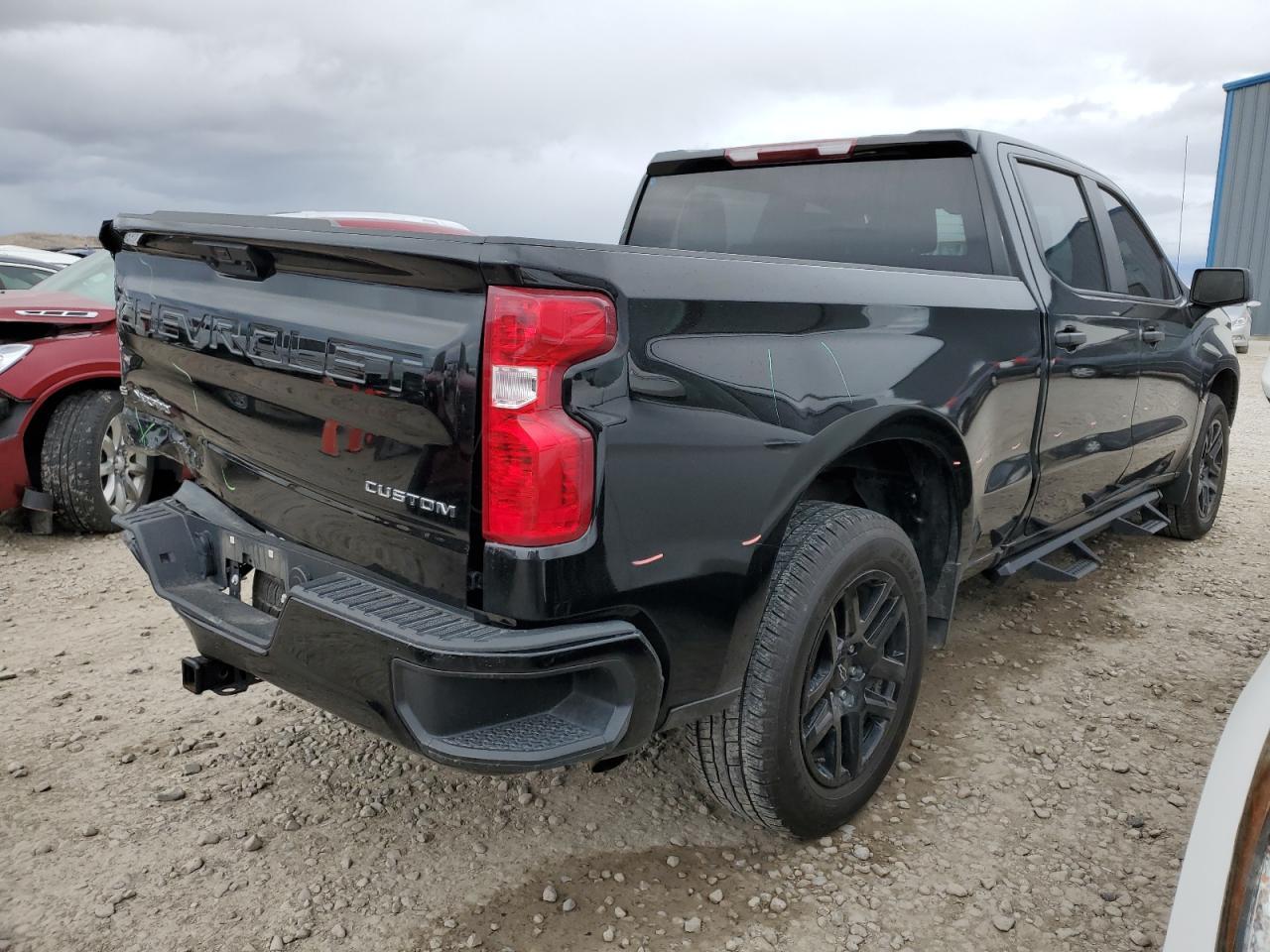 2023 CHEVROLET SILVERADO - Фото 3