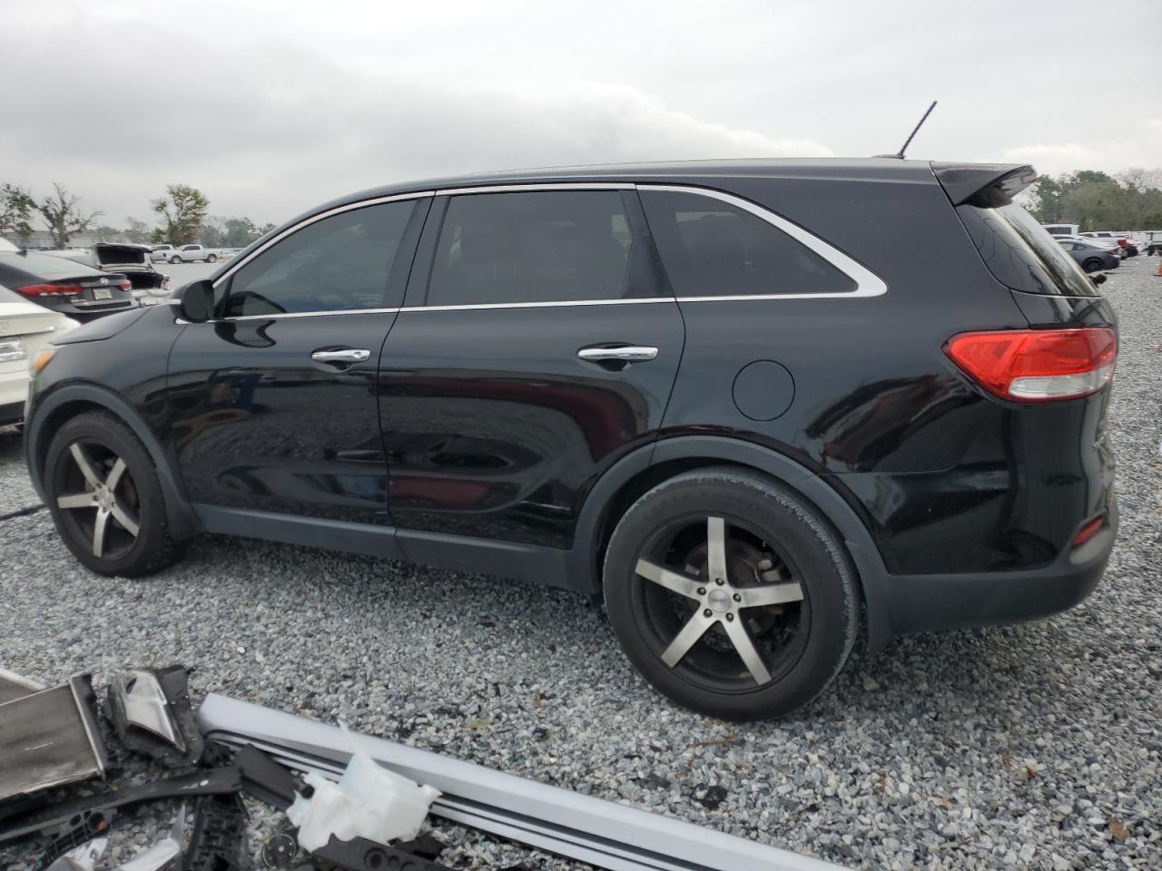 2016 KIA SORENTO LX - Image 2
