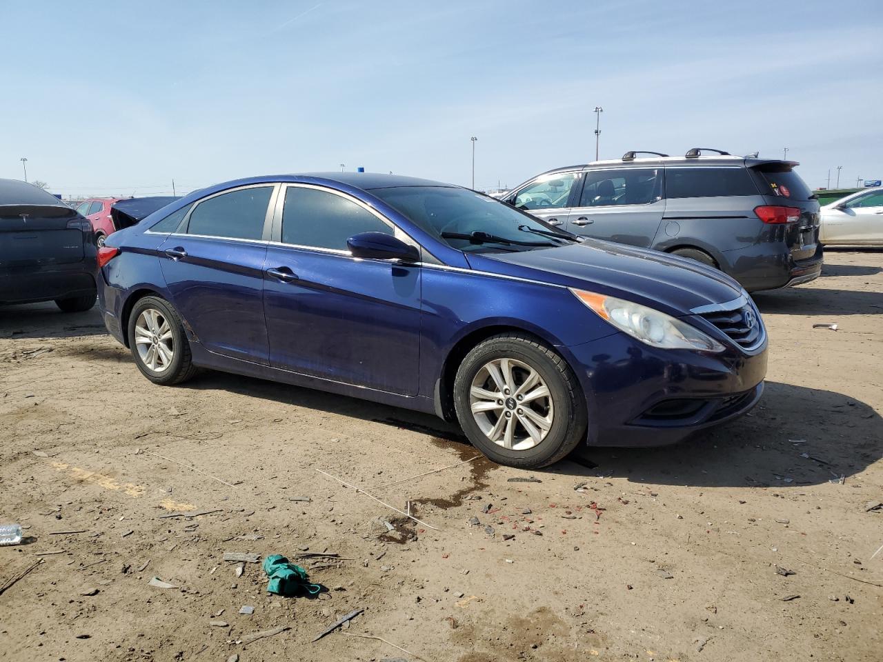 2011 HYUNDAI SONATA GLS - Image 4