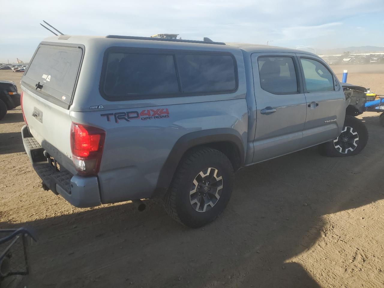 2019 TOYOTA TACOMA DOU - Фото 3