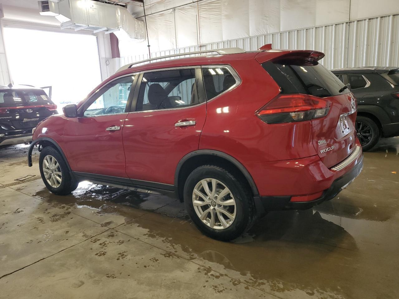 2017 NISSAN ROGUE S - Фото 2