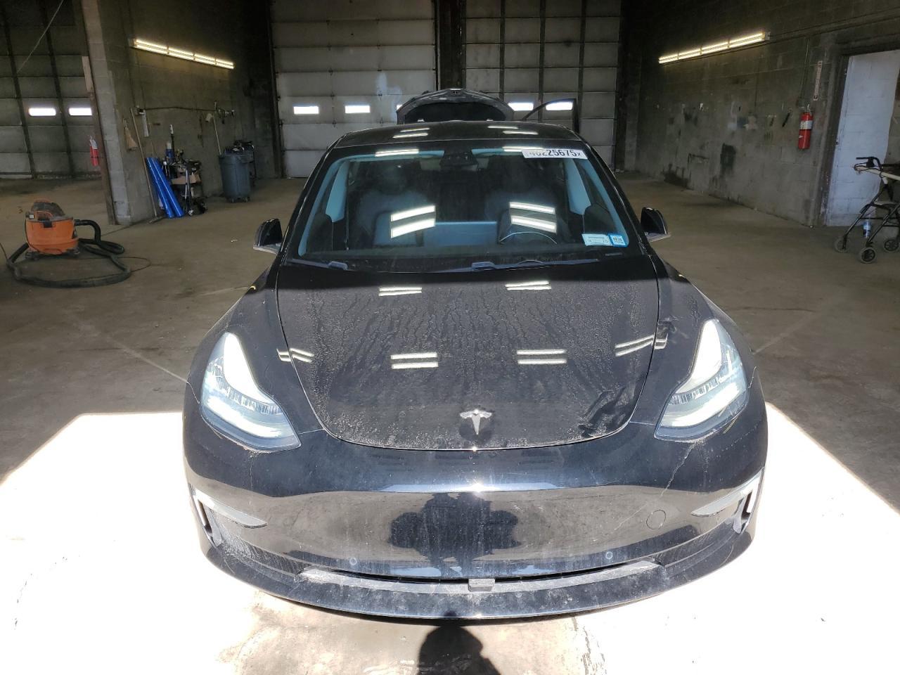 2019 TESLA MODEL 3 - Фото 5