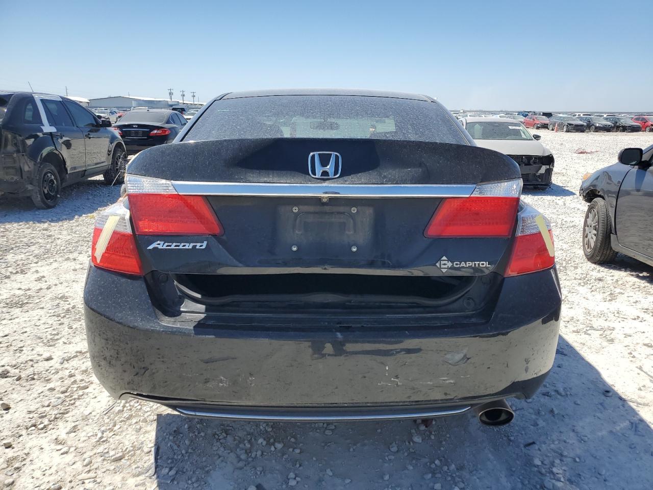 2014 HONDA ACCORD LX - Image 6