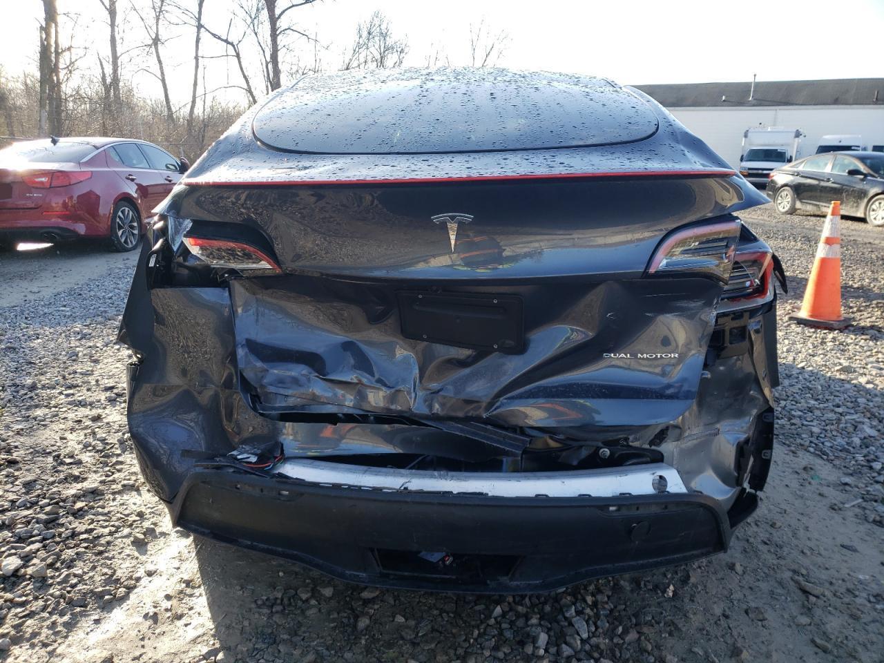 2023 TESLA MODEL Y - Фото 6