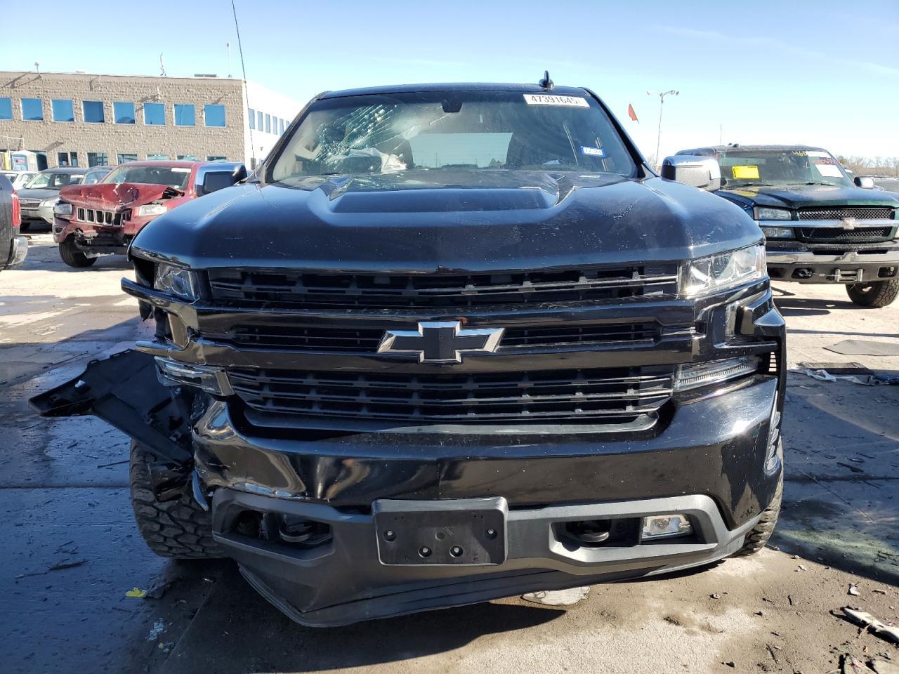 2019 CHEVROLET SILVERADO - Фото 5