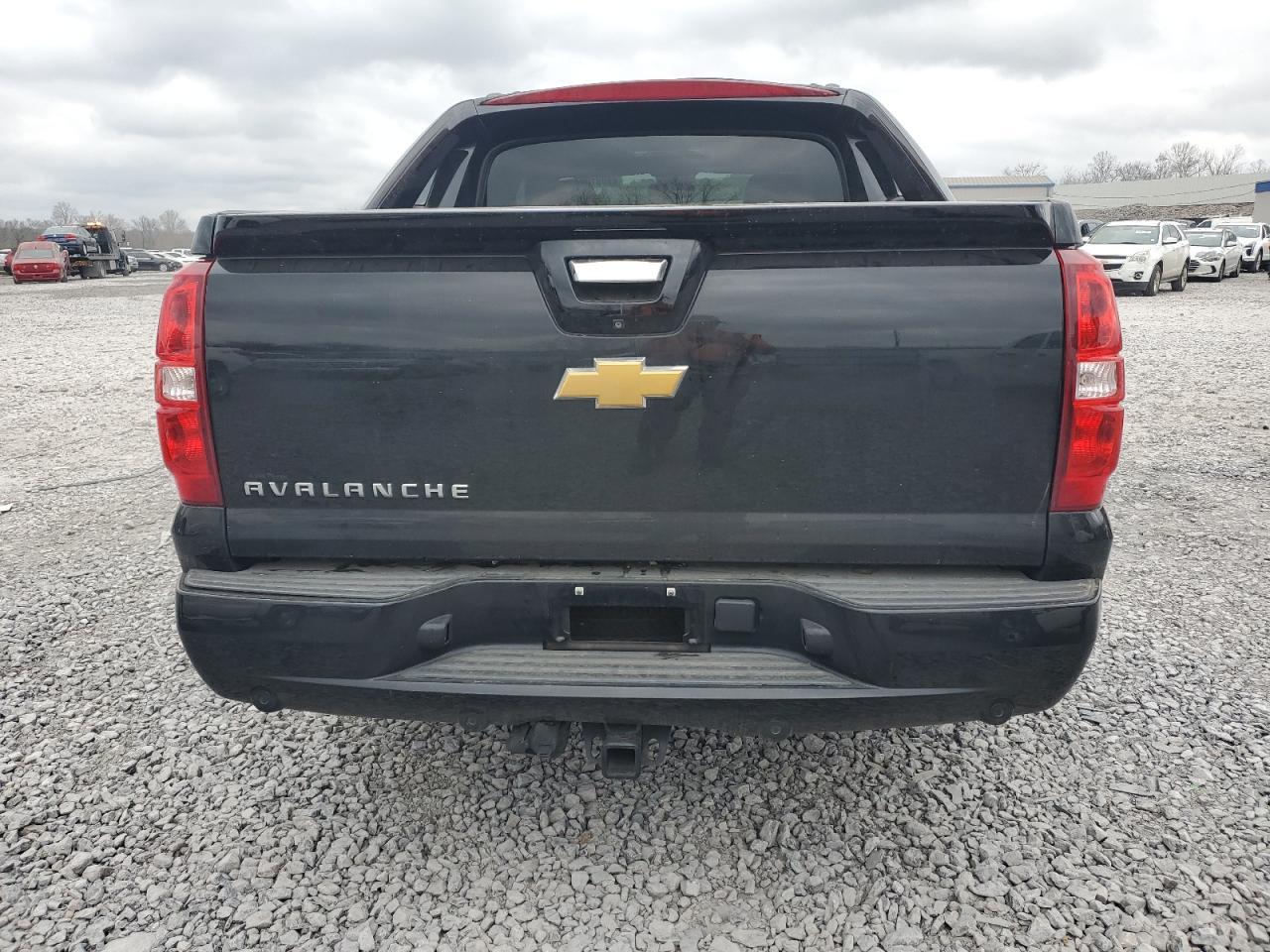 2013 CHEVROLET AVALANCHE - Фото 6