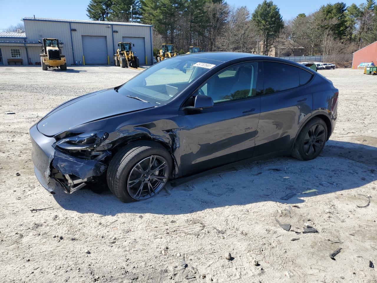 2025 TESLA MODEL Y