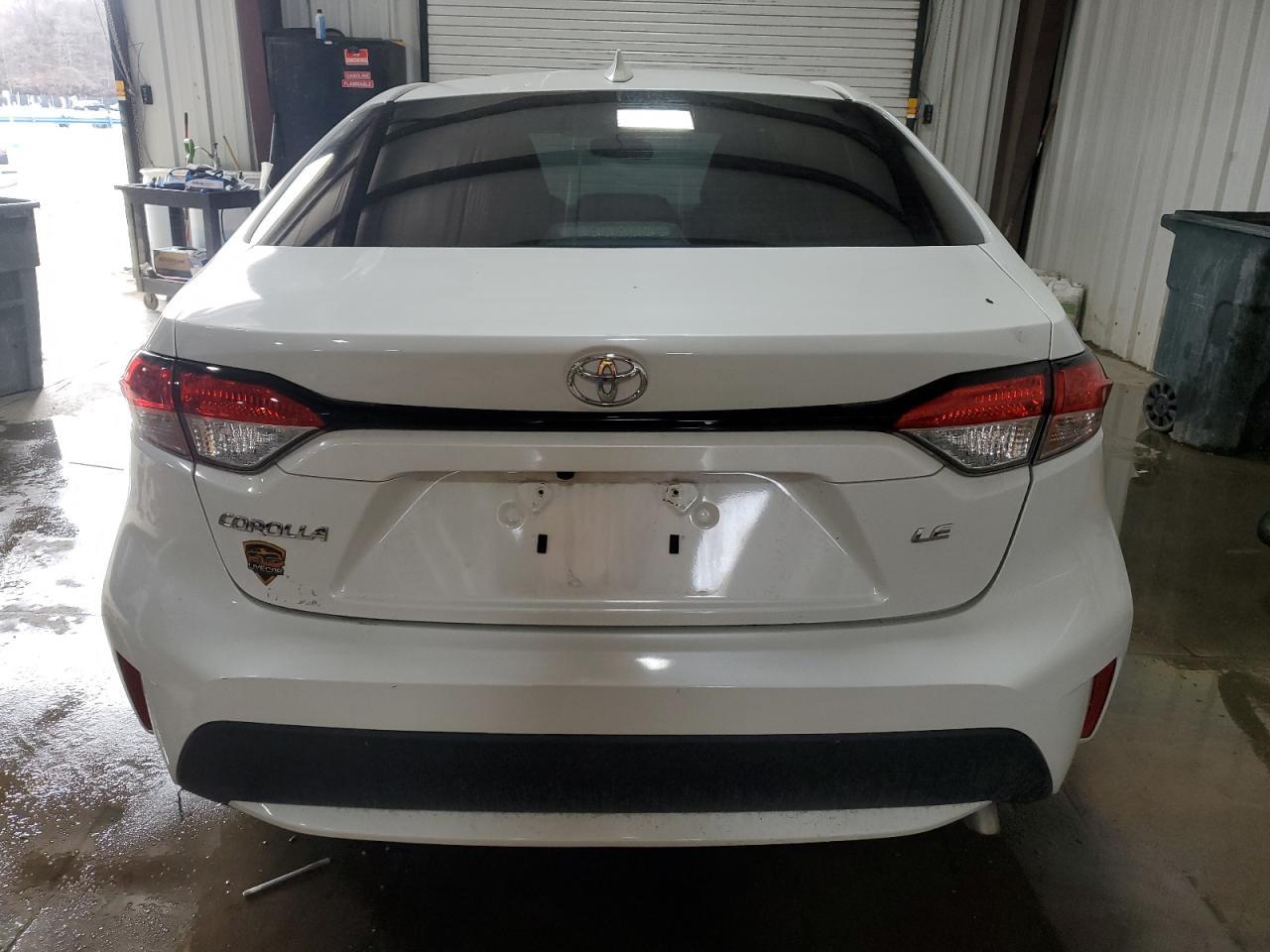 2021 TOYOTA COROLLA LE - Фото 6