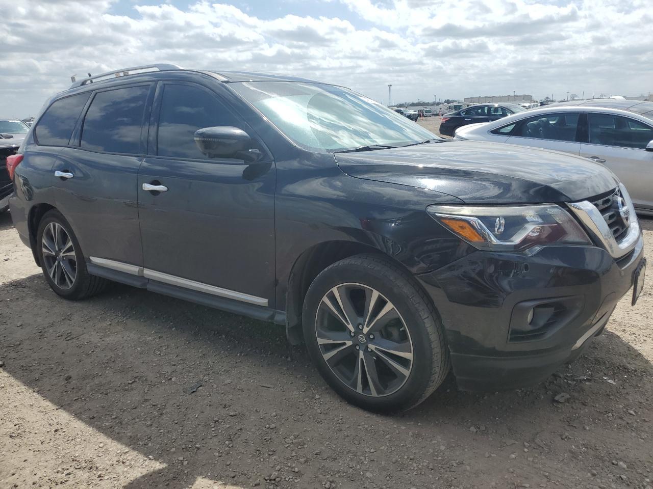 2017 NISSAN PATHFINDER - Image 4