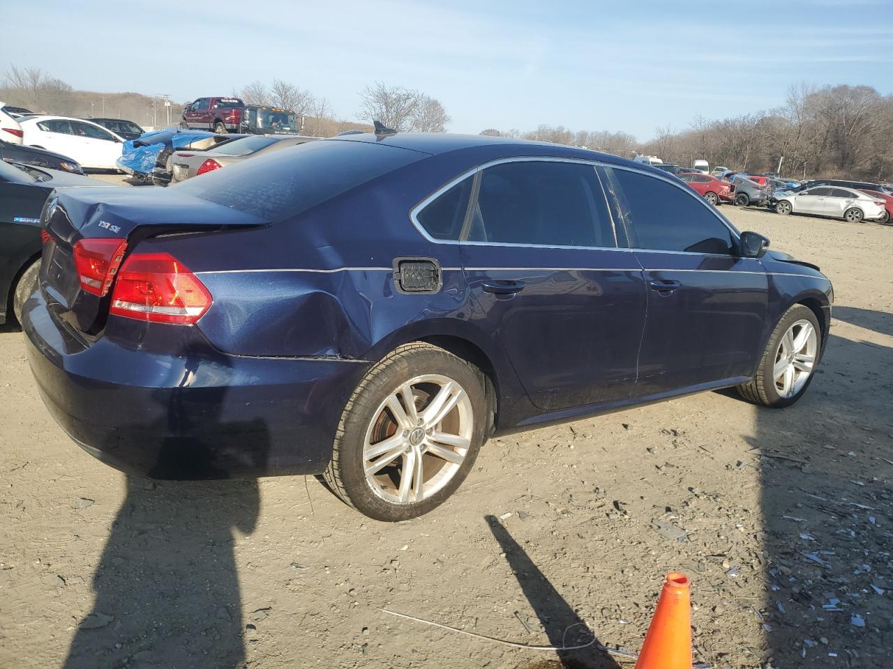2014 VOLKSWAGEN PASSAT SE - Фото 3