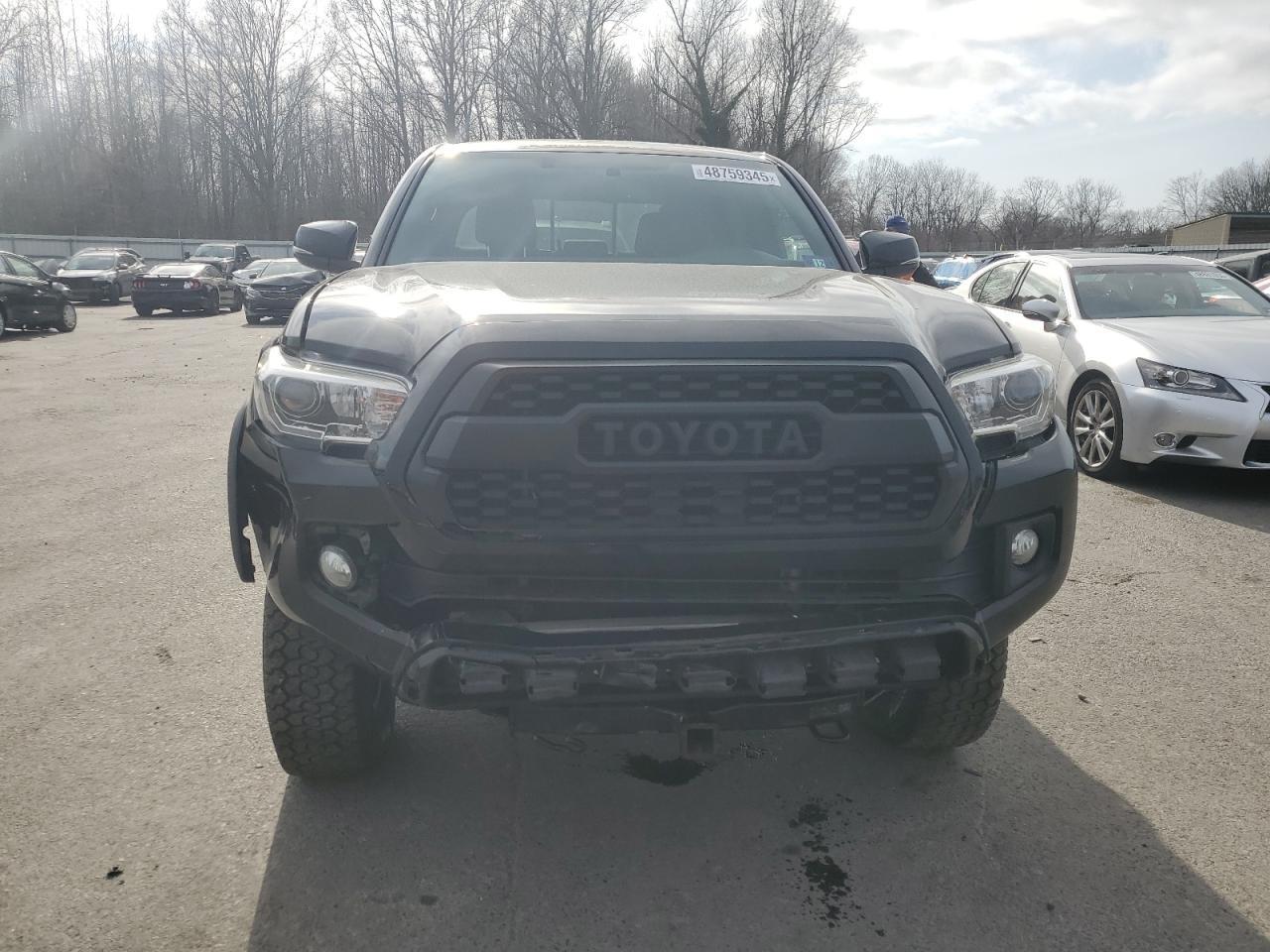 2017 TOYOTA TACOMA DOU - Фото 5