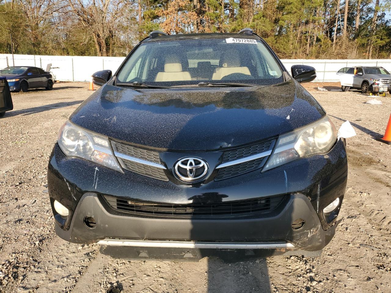 2015 TOYOTA RAV4 XLE - Image 5