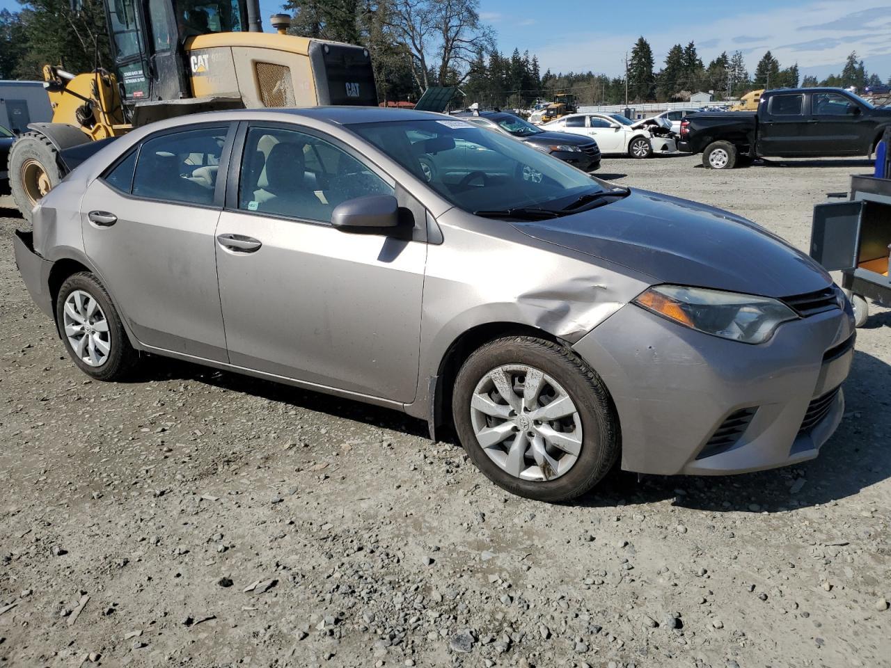2015 TOYOTA COROLLA L - Image 4