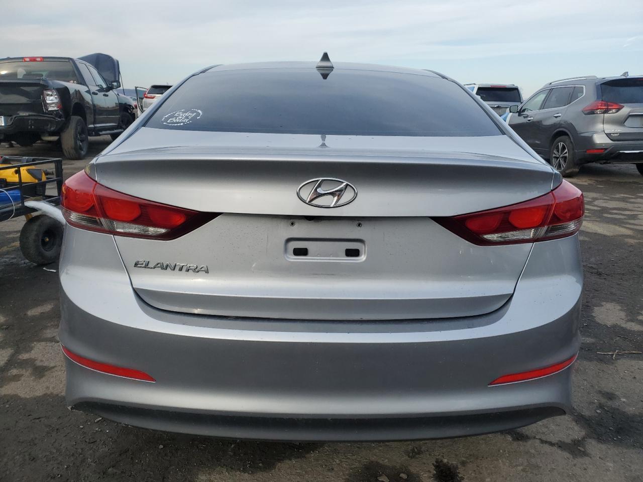 2017 HYUNDAI ELANTRA SE - Фото 6