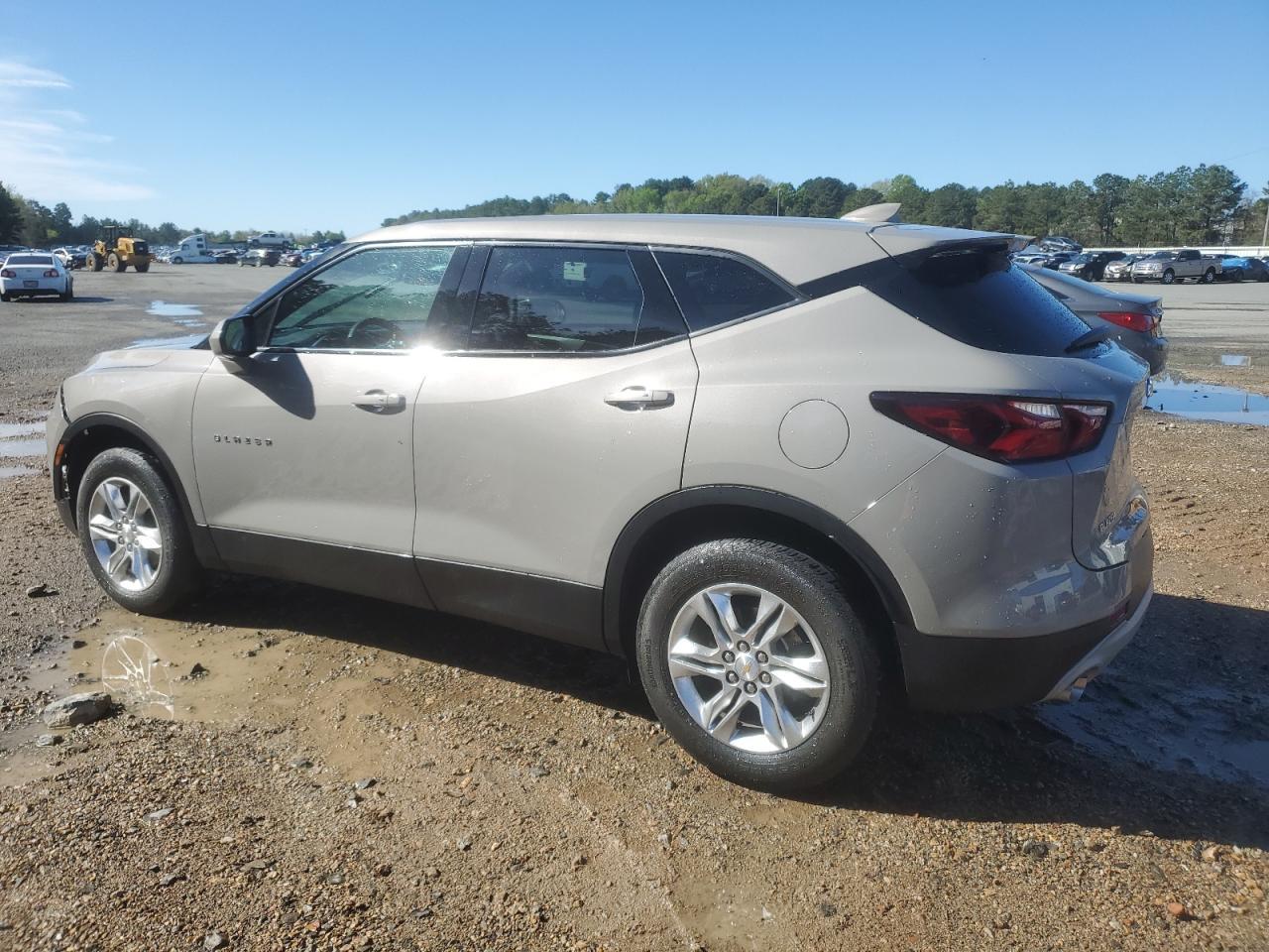 2021 CHEVROLET BLAZER 2LT - Image 2