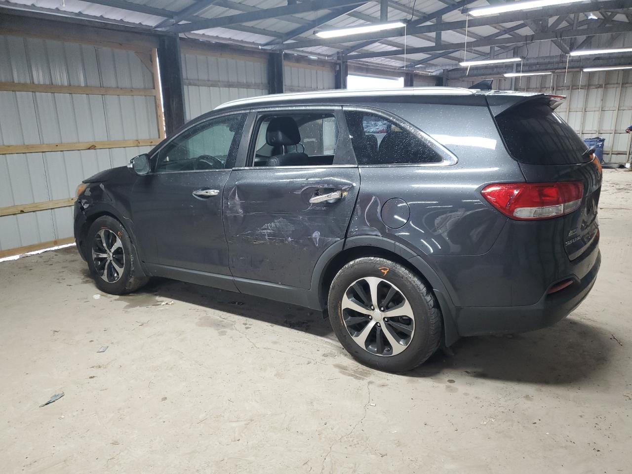 2016 KIA SORENTO EX - Image 2