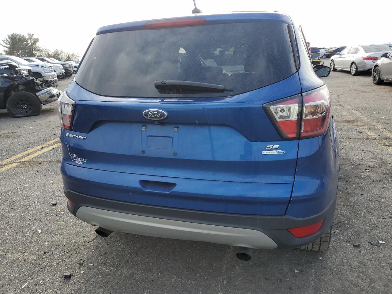 2017 FORD ESCAPE SE - Фото 6