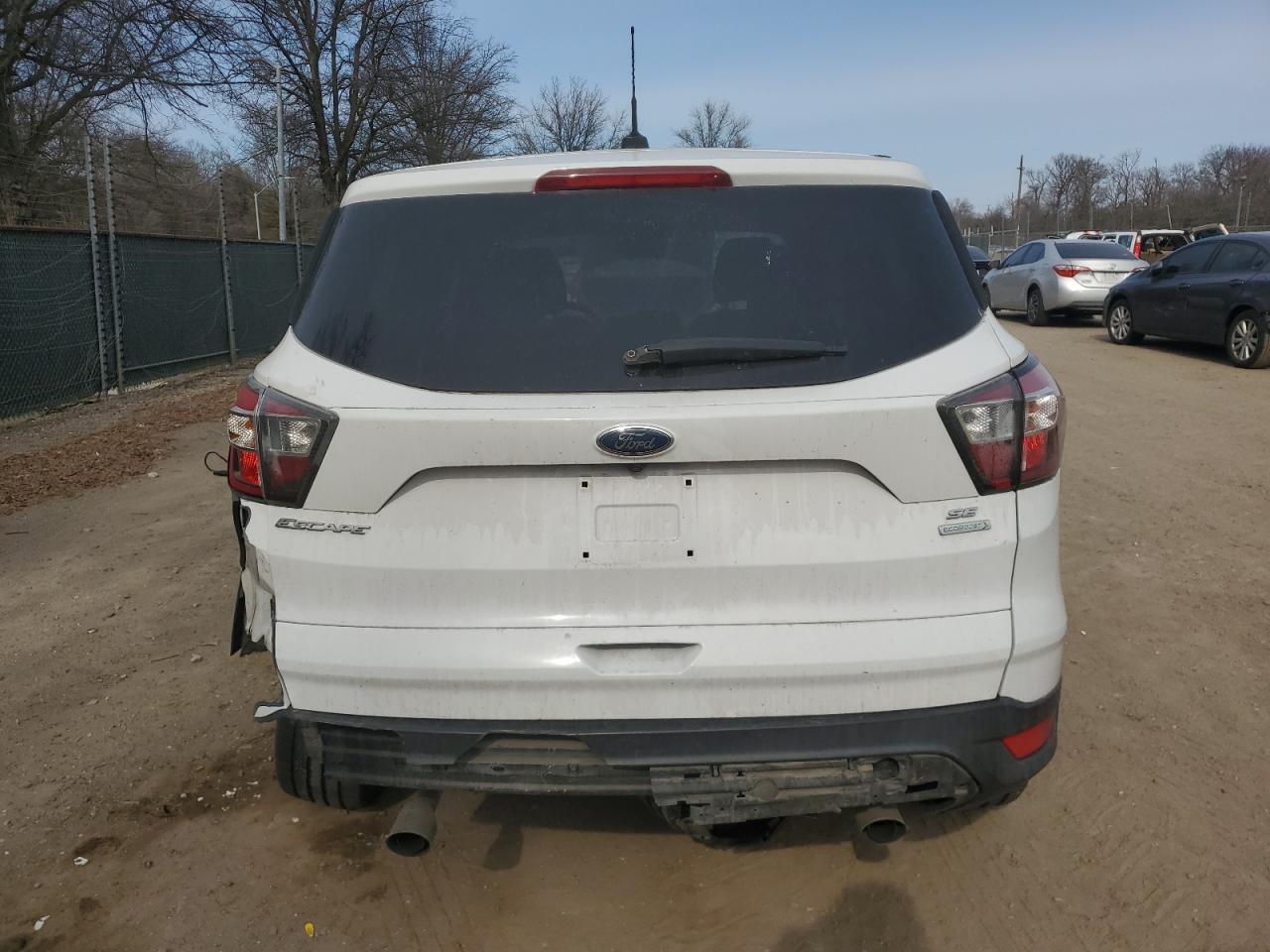 2017 FORD ESCAPE SE - Фото 6