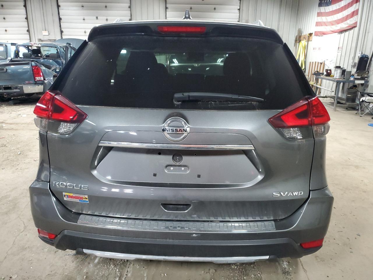 2017 NISSAN ROGUE SV - Image 6