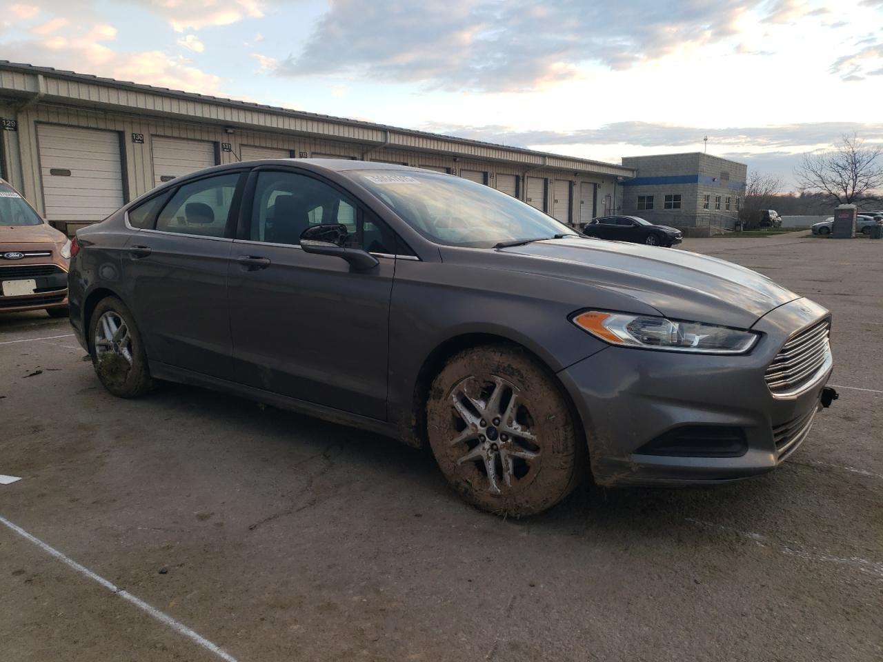 2014 FORD FUSION SE - Image 4